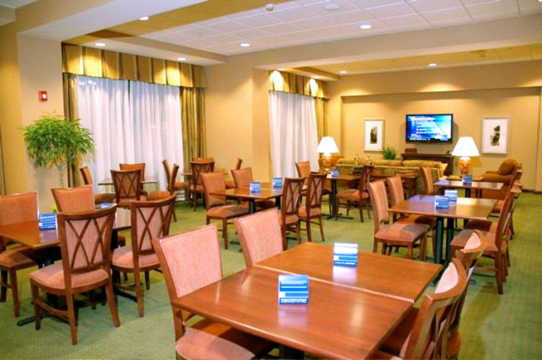 Hampton Inn Calera מסעדה תמונה